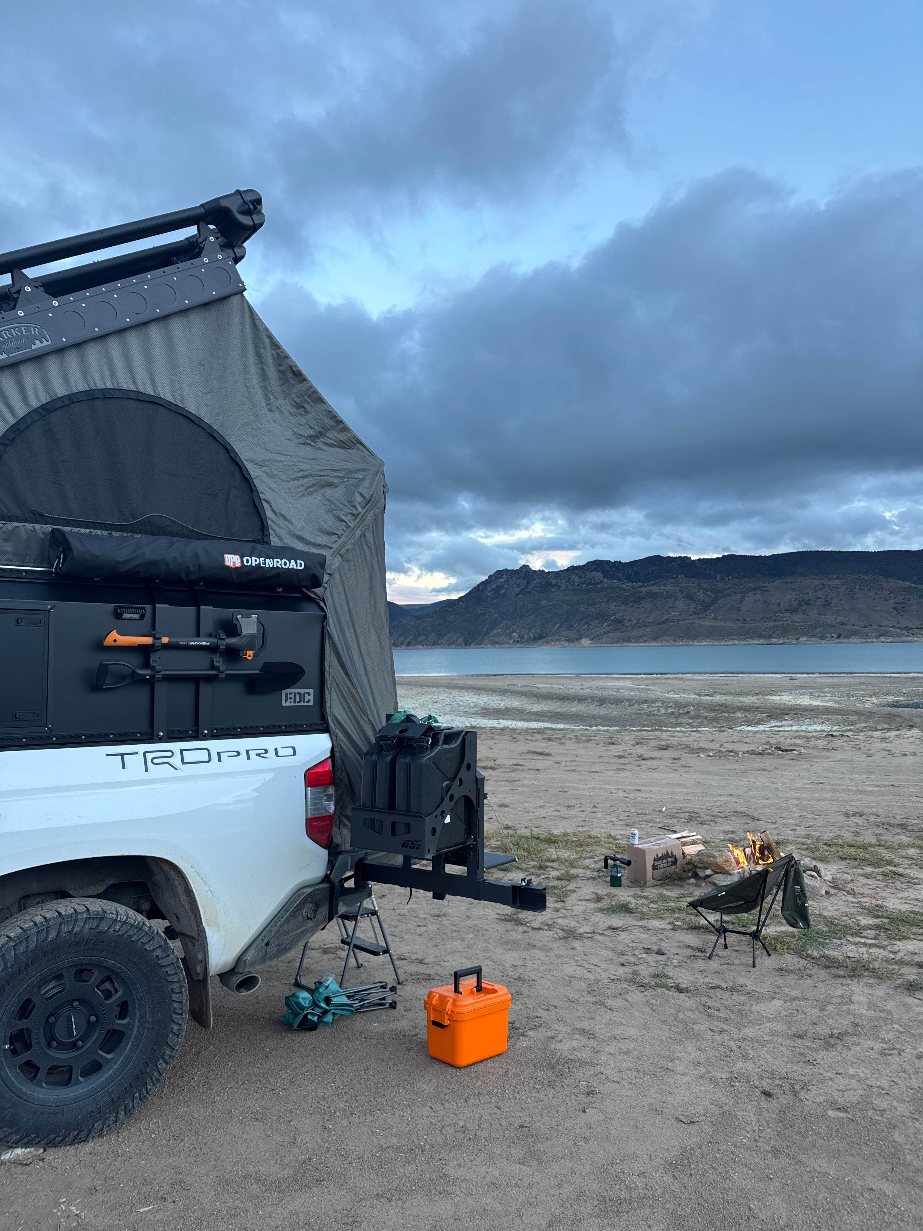 FlamingGorge beach camping