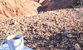 Camping near Atlatl Rock Campground — Valley of Fire State Park: Flat Desert Dispersed Site, Overton, Nevada