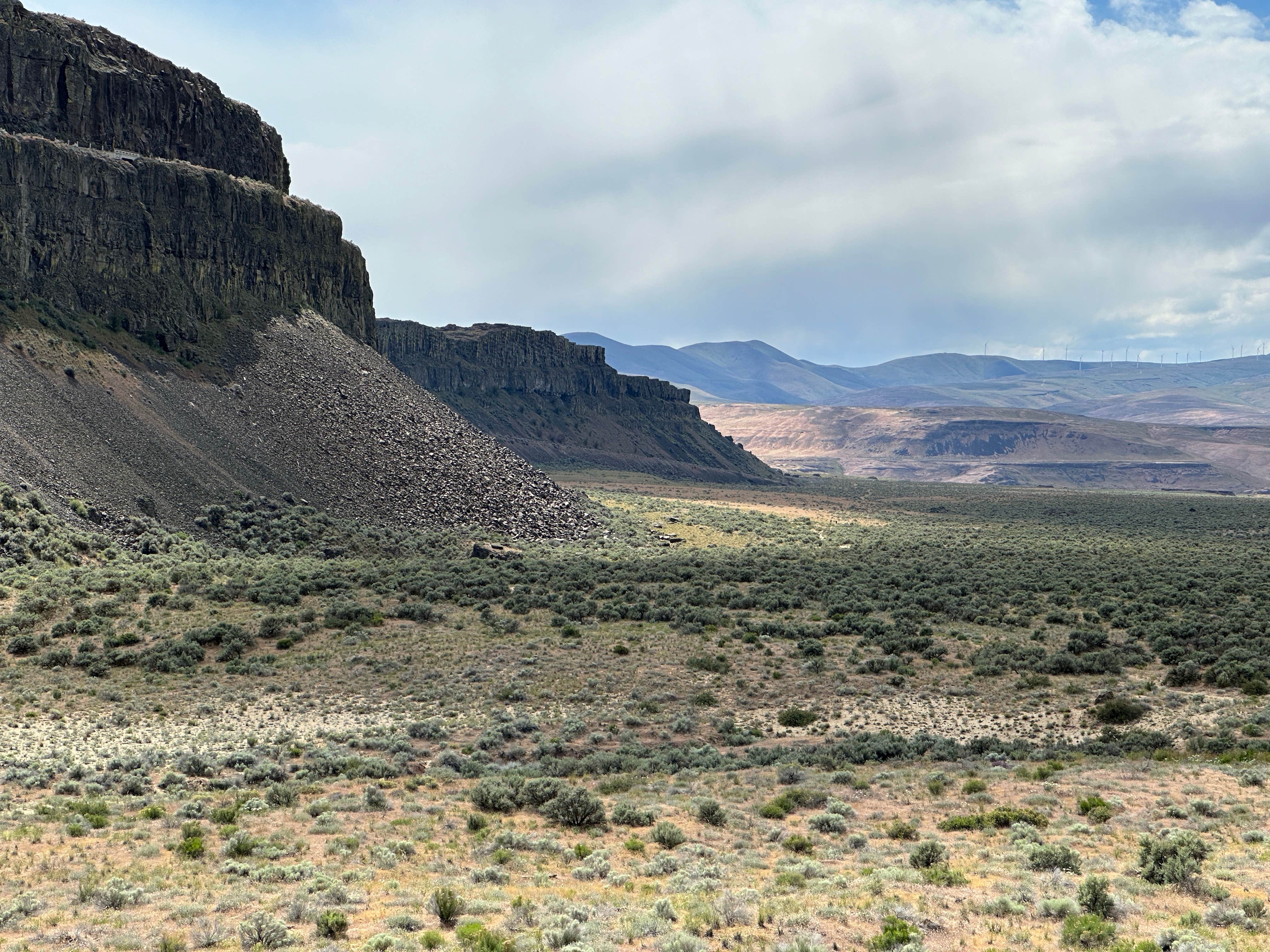 Camper submitted image from Frenchman Coulee Overland Overlook Dispersed Campsite - 2