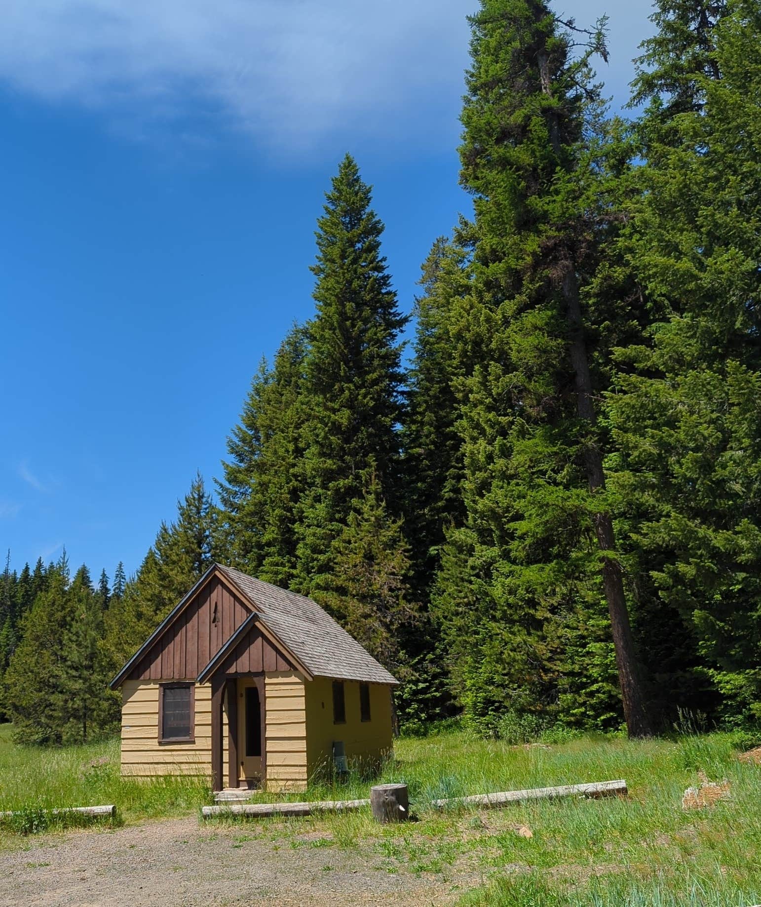 Daniel L.'s photo of a cabin at Fry Meadows Guard Station near Cove, OR