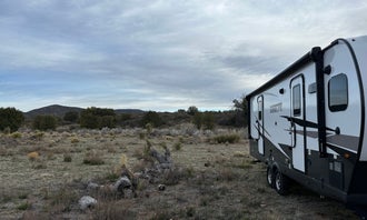 Camping near Round Mountain Rockhound Area - Dispersed: Gold Gulch Road, Silver City, New Mexico