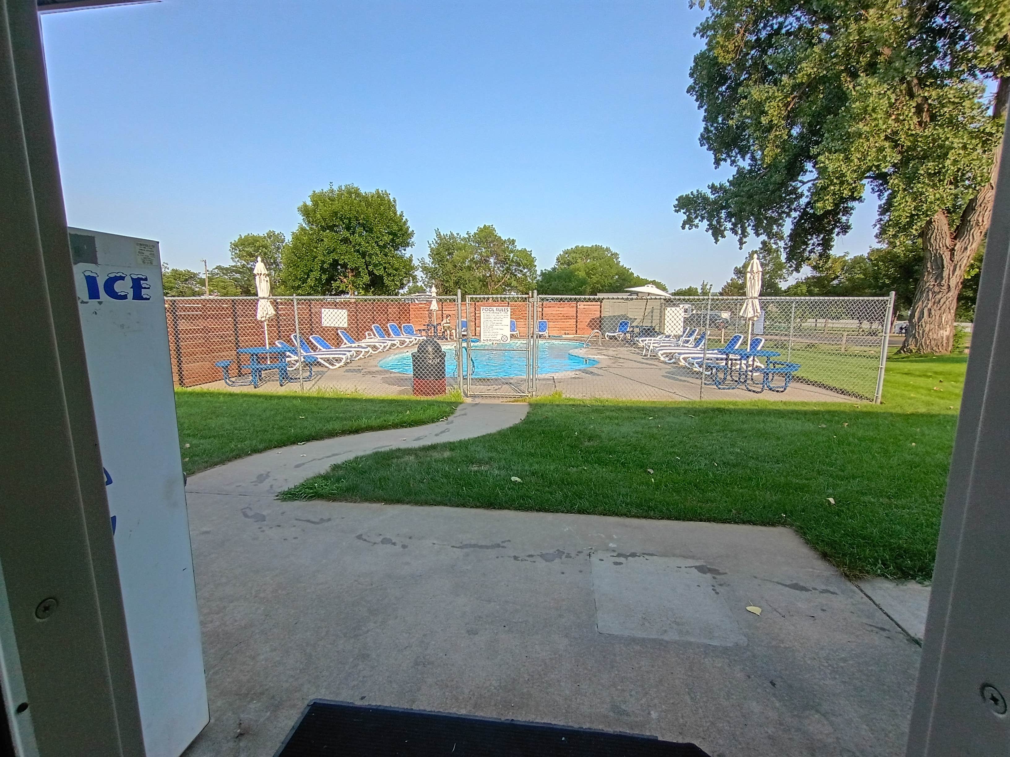 Camping near Sawmill Flat Campground: Green Cabin Flat Campground, Dunlap, California