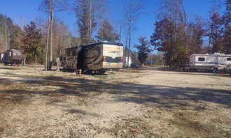 Camping near Parker’s crossroads: H & H Campground, Holladay, Tennessee