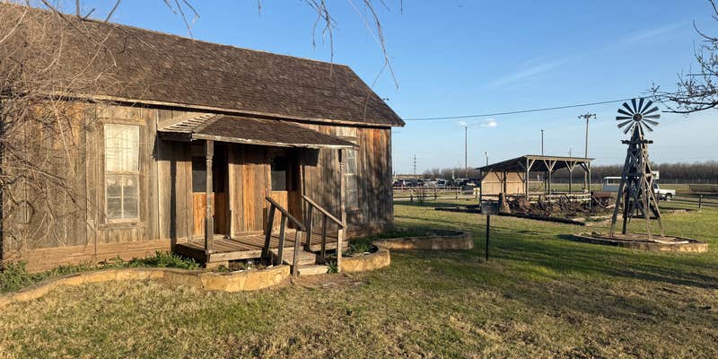 Camper submitted image from Haskell Municipal RV Park