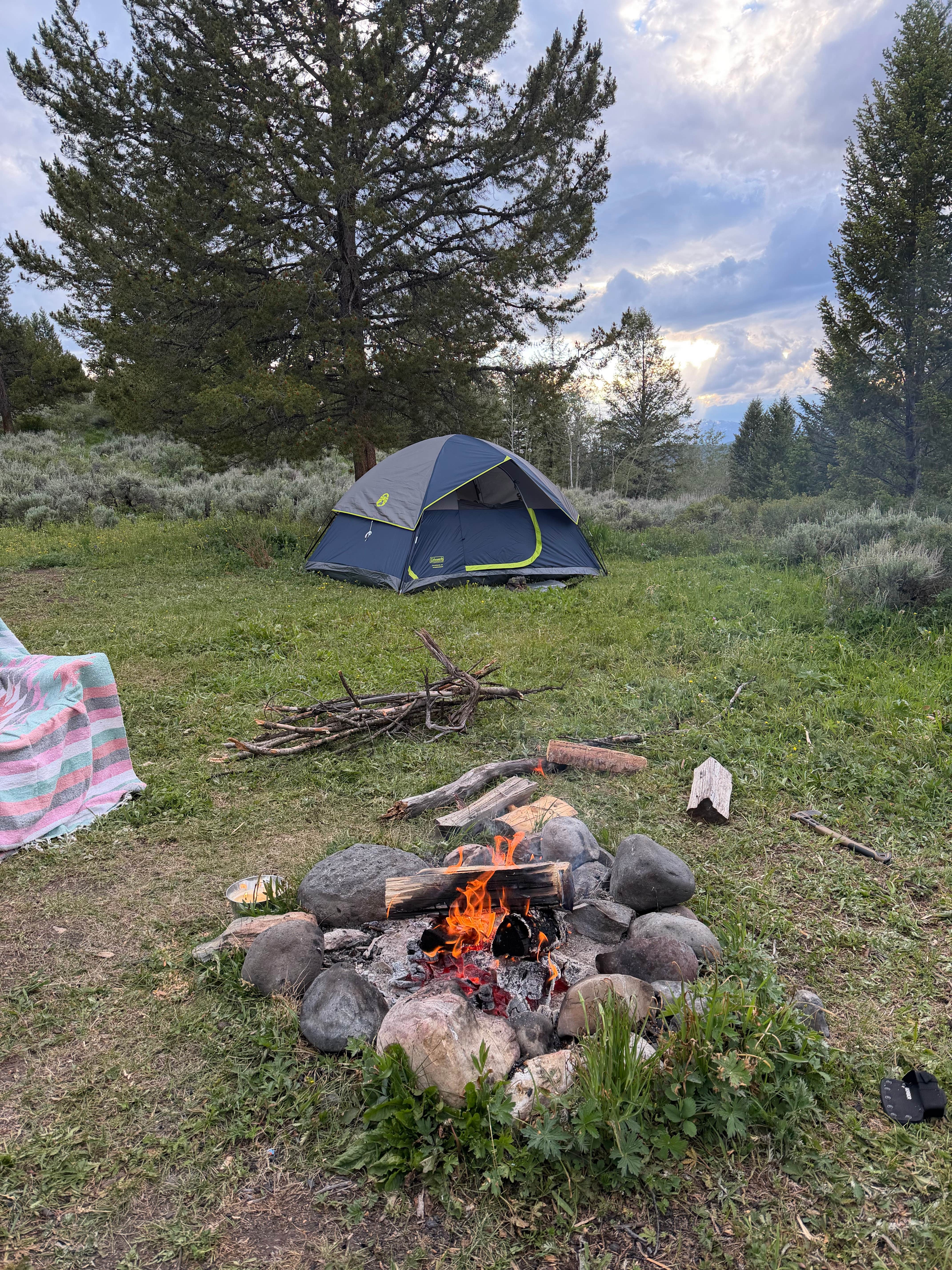 Camping near Pinnacles Campground - Brooks Lake: Hatchet/Flagstaff Area, Moran, Wyoming