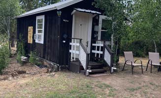 Les R.'s photo of a cabin at Hawk's Nest Tionesta RV & Cabins near Modoc National Forest
