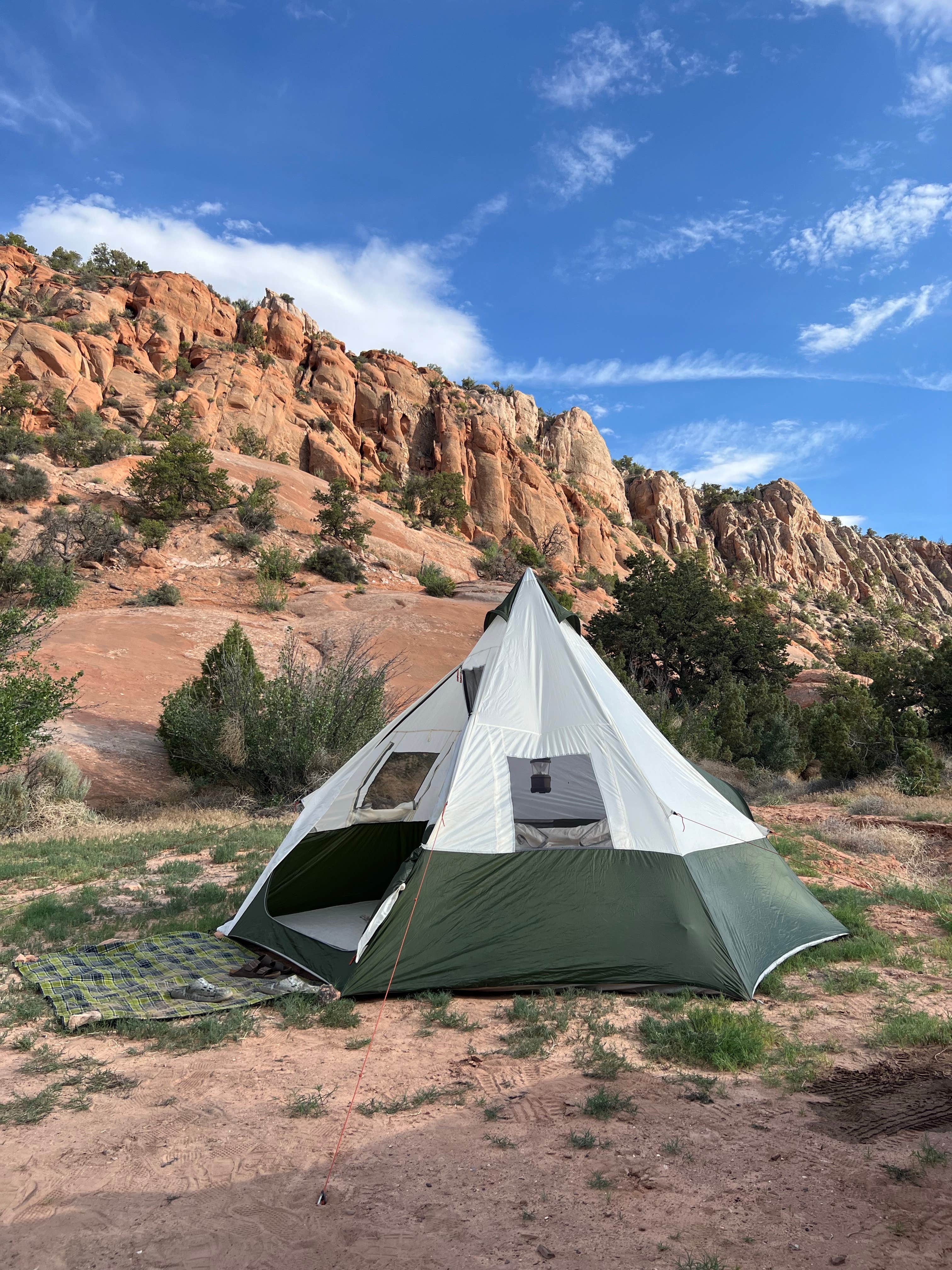 Camper submitted image from Hole in the Rock Road Dispersed at Utah 24 - 4