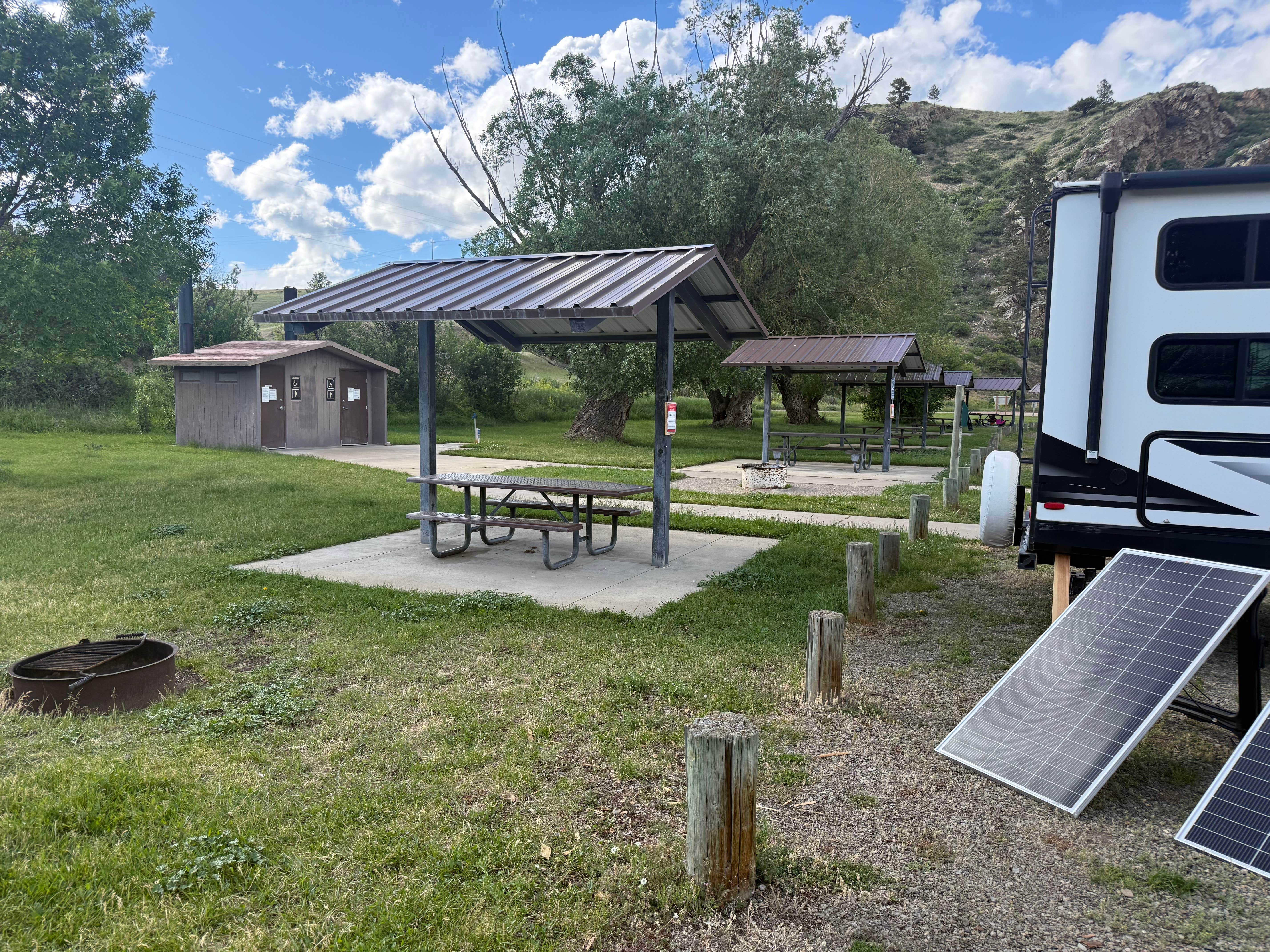 Camping near Craig FAS: Holter Dam Campground — Chain Of Lakes, Wolf Creek, Montana