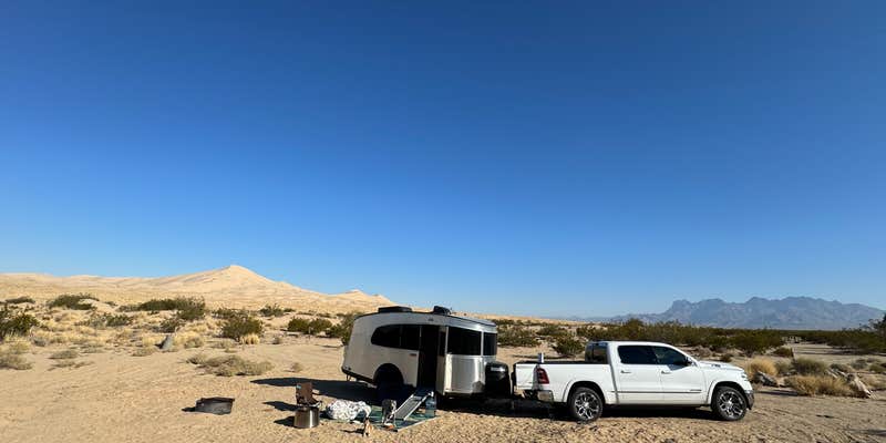 Camper submitted image from Kelso Dunes Road