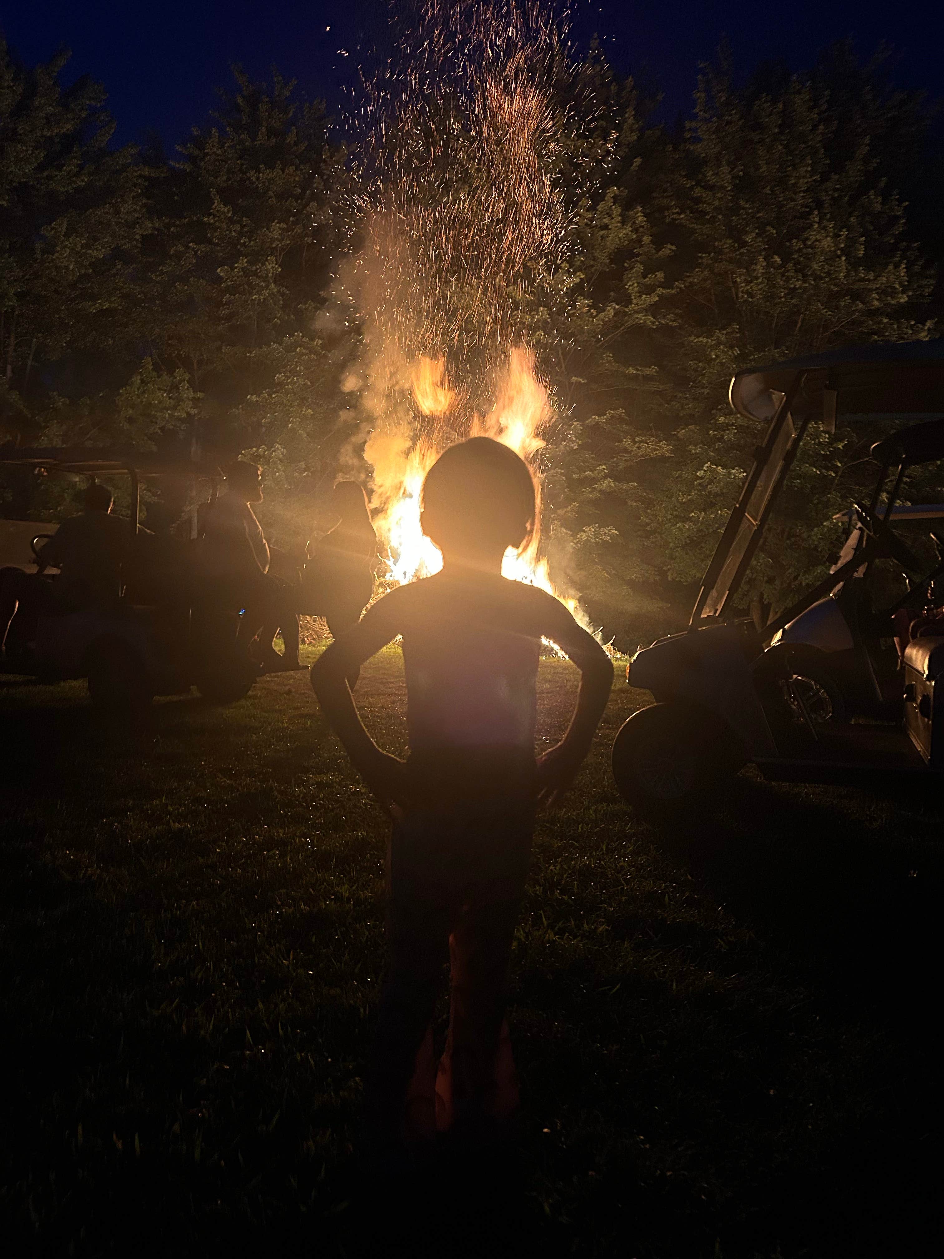 Camping near Deer's Leap Winery: Kenisee's Grand River Campground, Madison, Ohio