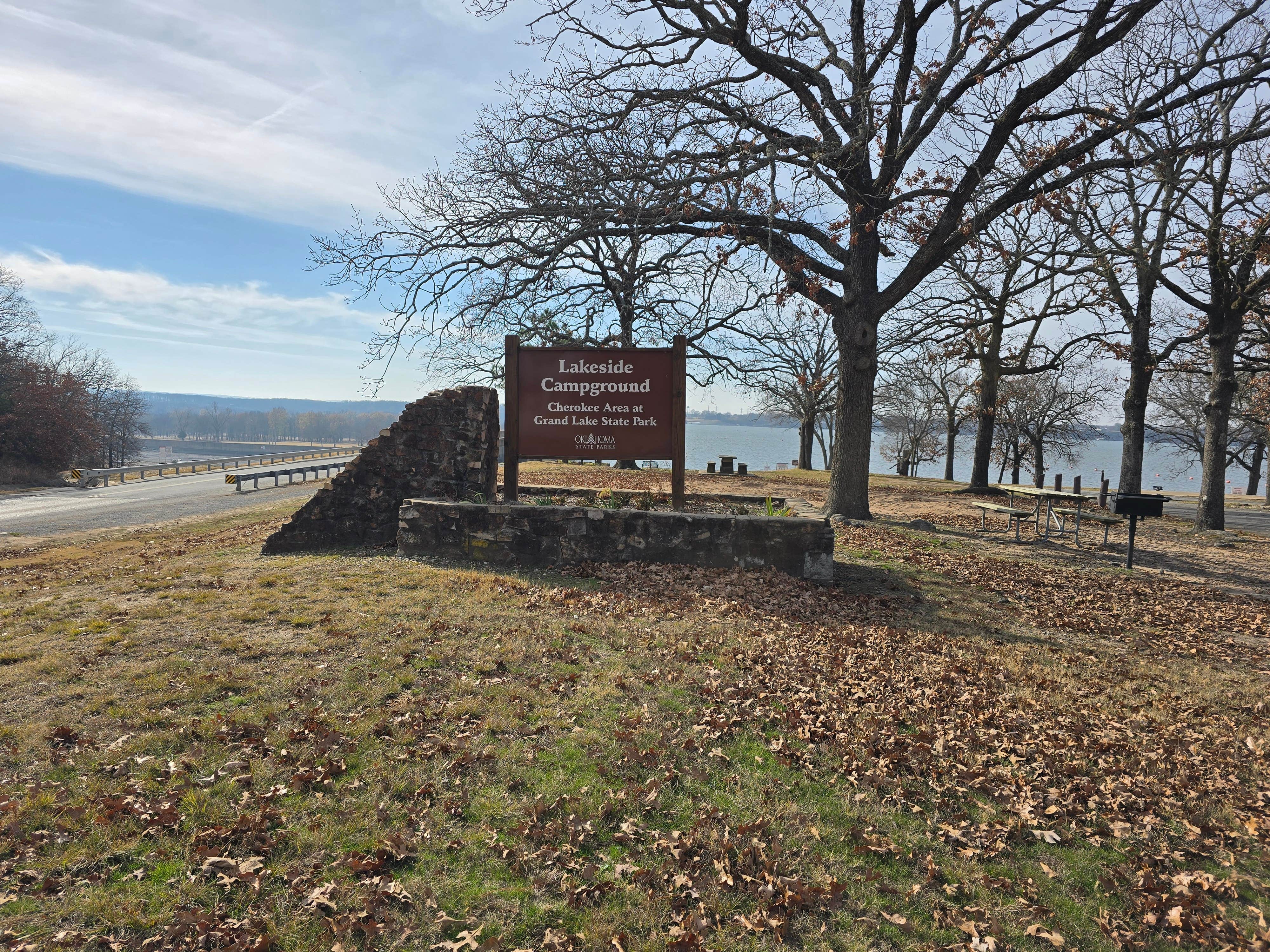 Camping near Spavinaw — Grand Lake State Park: Lakeside campground at Cherokee, Disney, Oklahoma