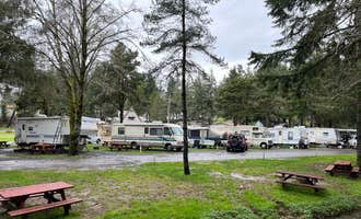 Camping near Swell Life Camp Cabin: Lincoln City KOA, Neotsu, Oregon