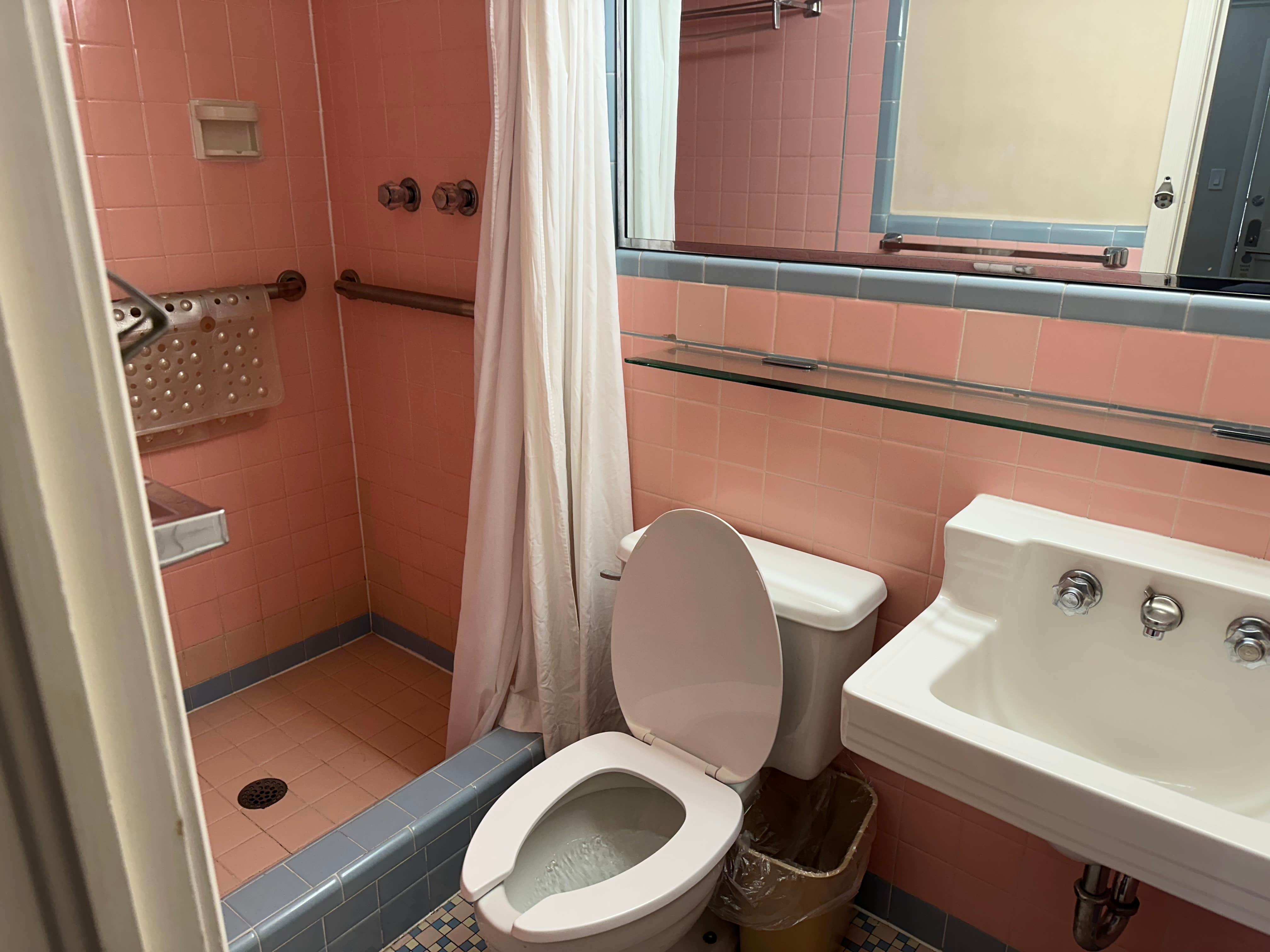 Camper submitted image from Little America Hotel and RV Park - 4