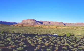 Camping near Needles Outpost & Campground: Lock Hart Road, Canyonlands National Park, Utah