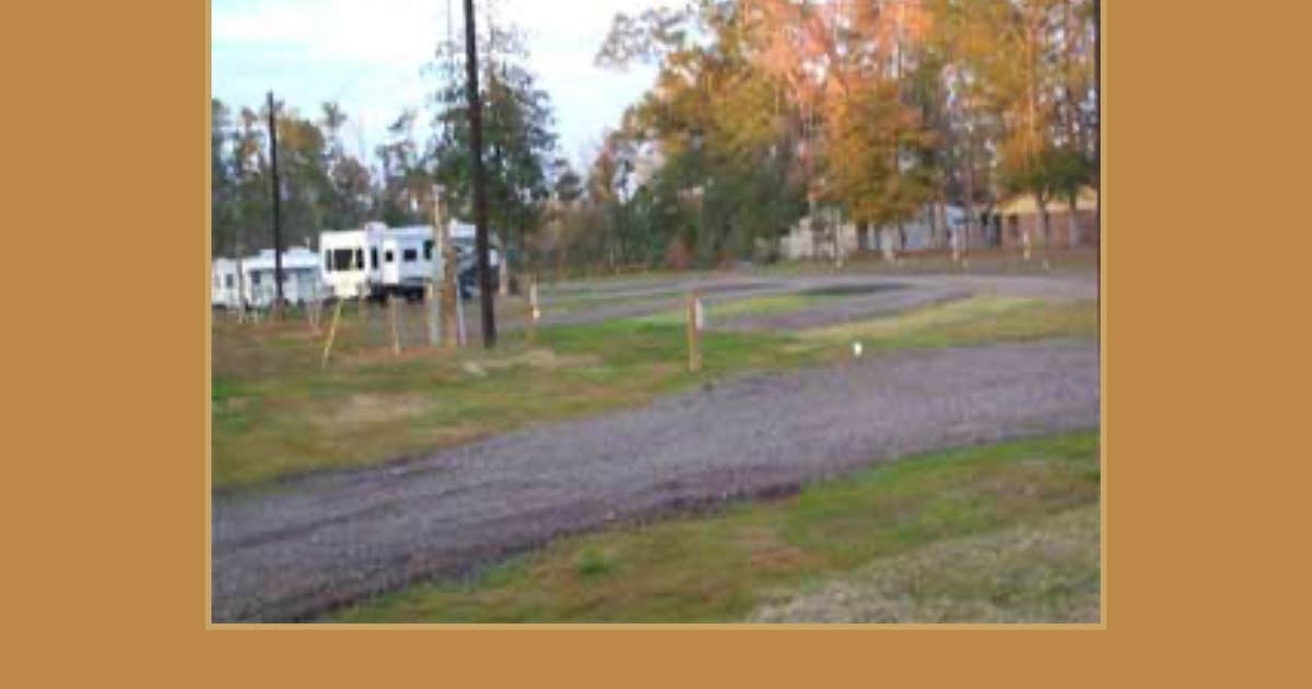 Log Cabin RV Park | Jasper, Texas