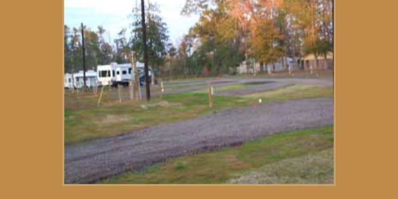 Camper submitted image from Log Cabin RV Park