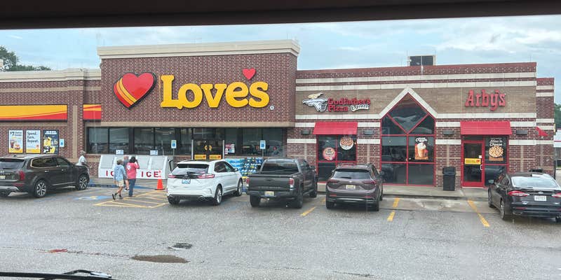 Camper submitted image from Love's RV Hookup-Evergreen AL 225