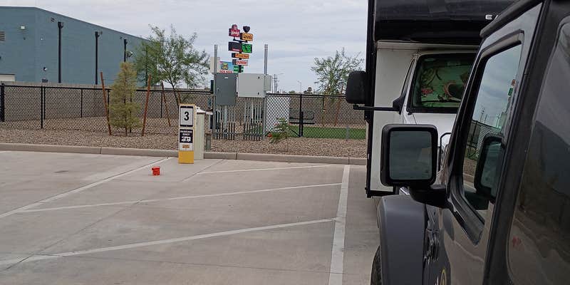 Camper submitted image from loves eloy Arizona