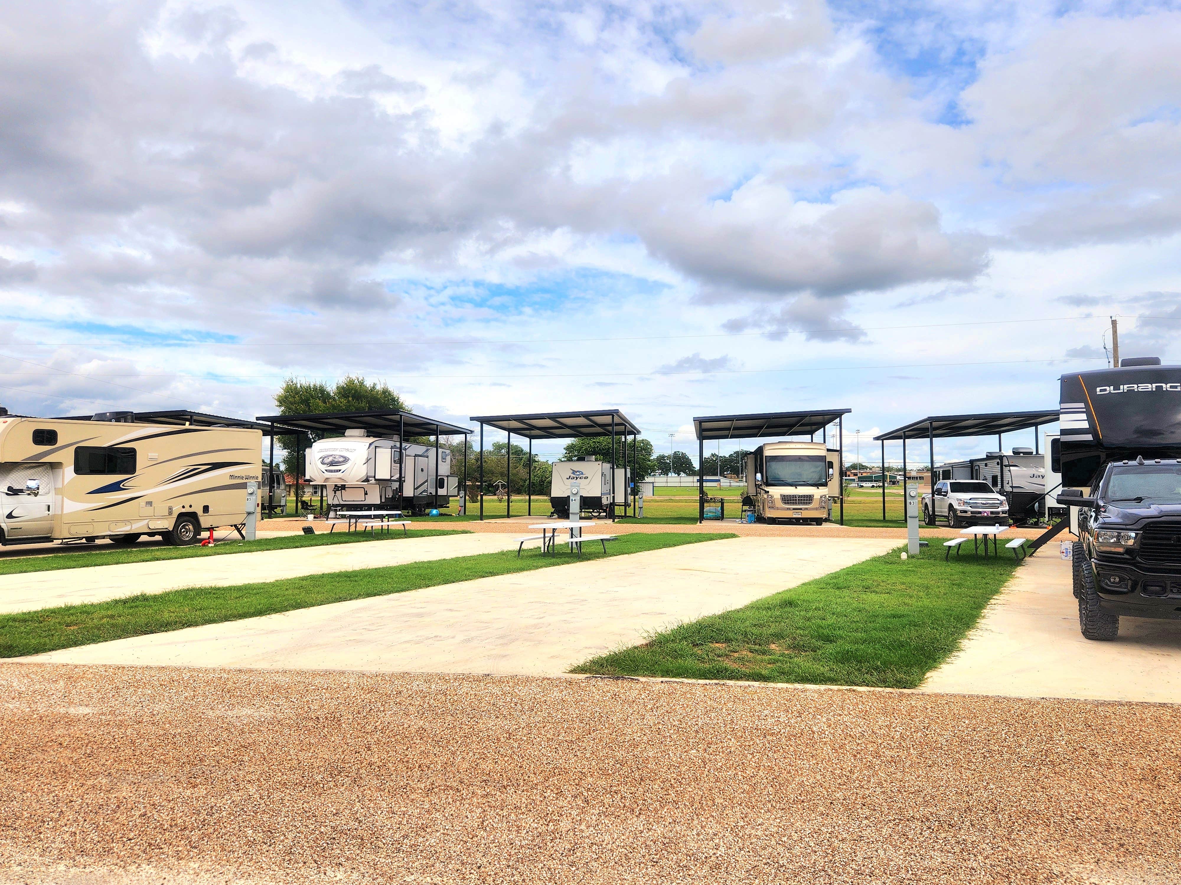 Camping near Hubbard City Lakes Park: Magnolia RV Resort, Waco, Texas