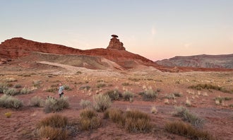 Camping near Valley of the Gods Road Dispersed: Mexican Hat Rock, Mexican Hat, Utah