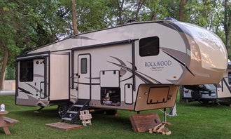 Camping near Pomme De Terre Campground: Tipsinah Mounds City Park, Evansville, Minnesota