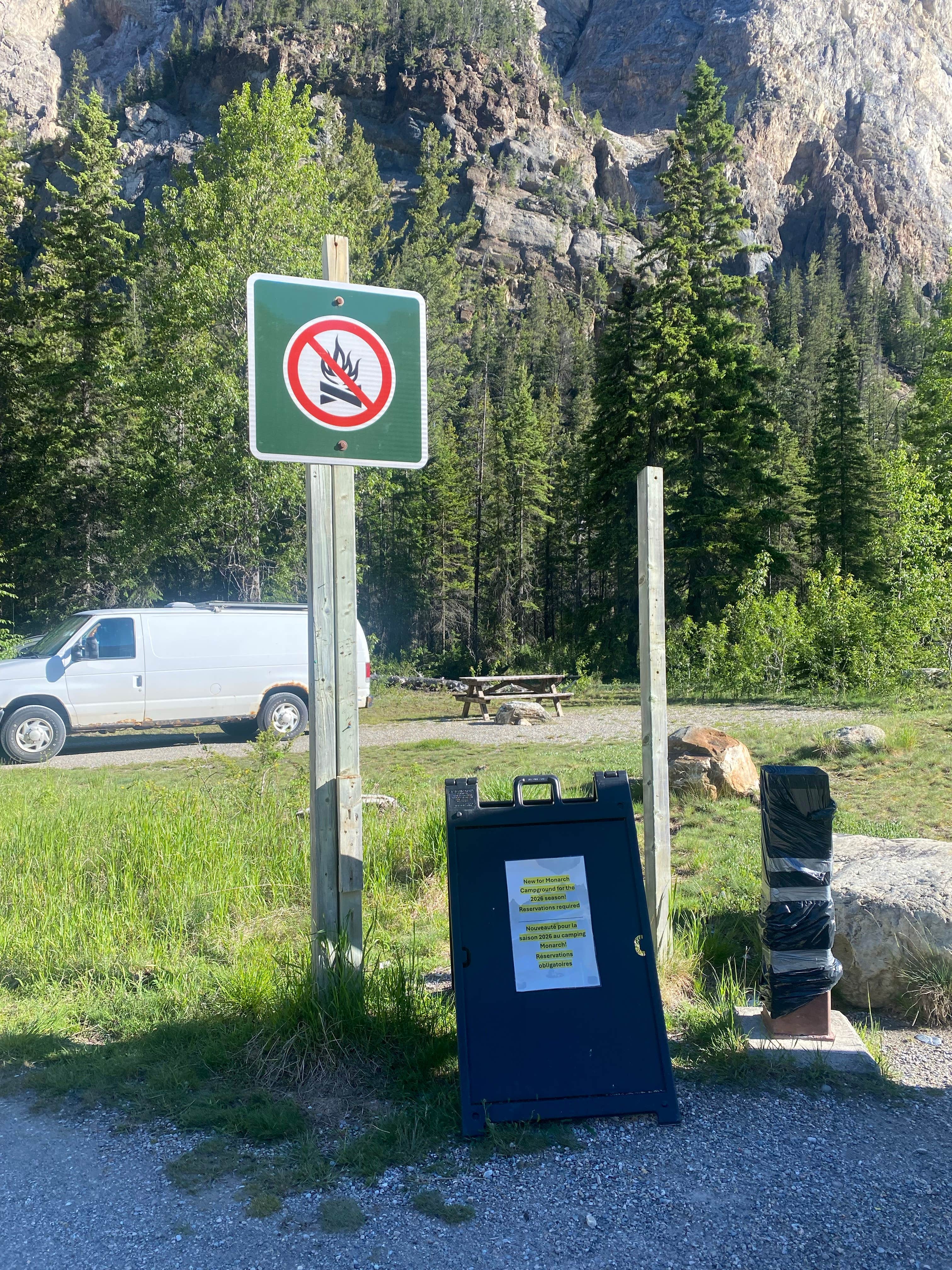 Signs & Maps