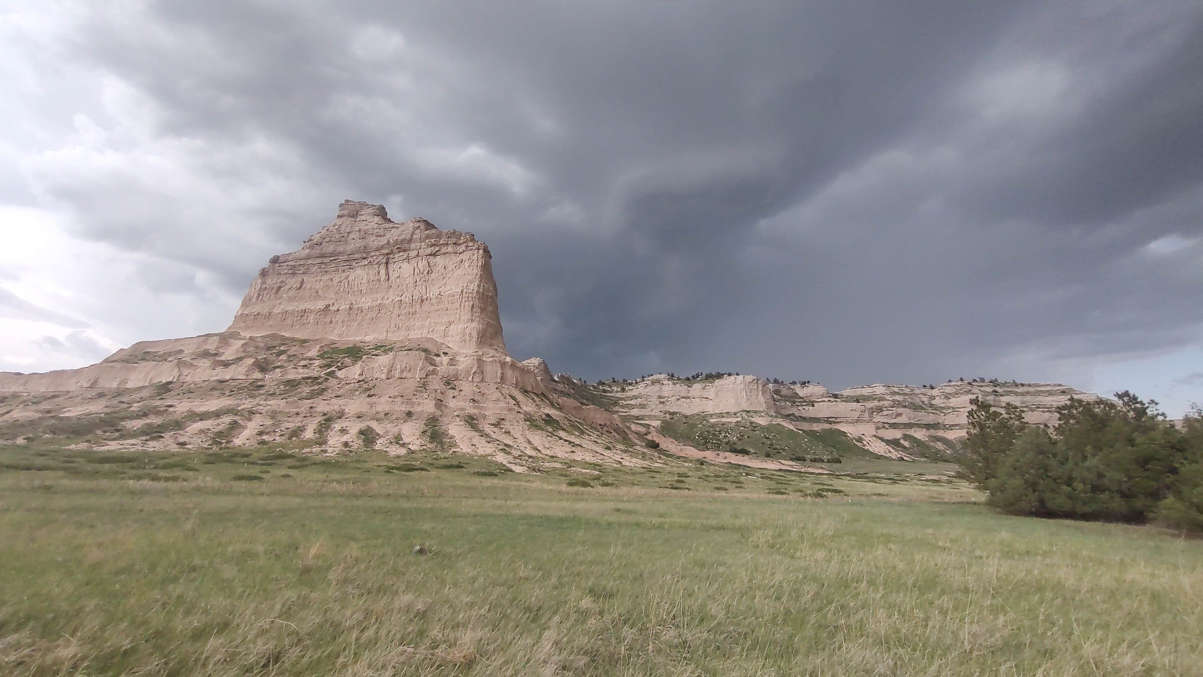 Camping near Captain Critters Country Campground: West Wind - Lake Minatare SRA, Scottsbluff, Nebraska