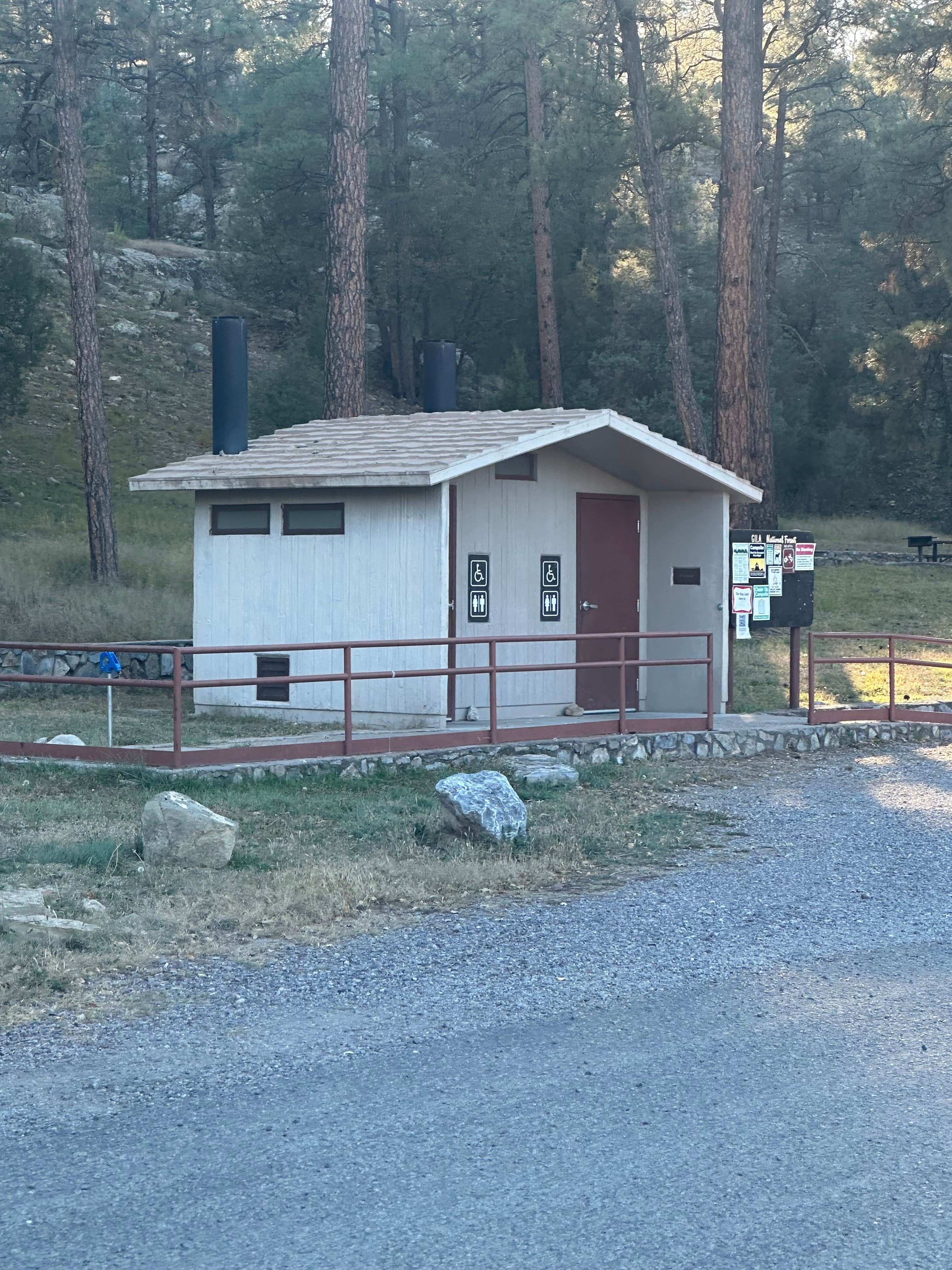 Camper submitted image from Upper End Campground - 2