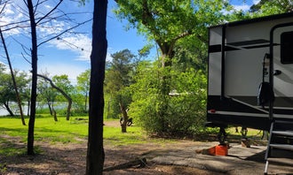 Camping near Blue Mule Winery: Oak Thicket Park, Fayetteville, Texas