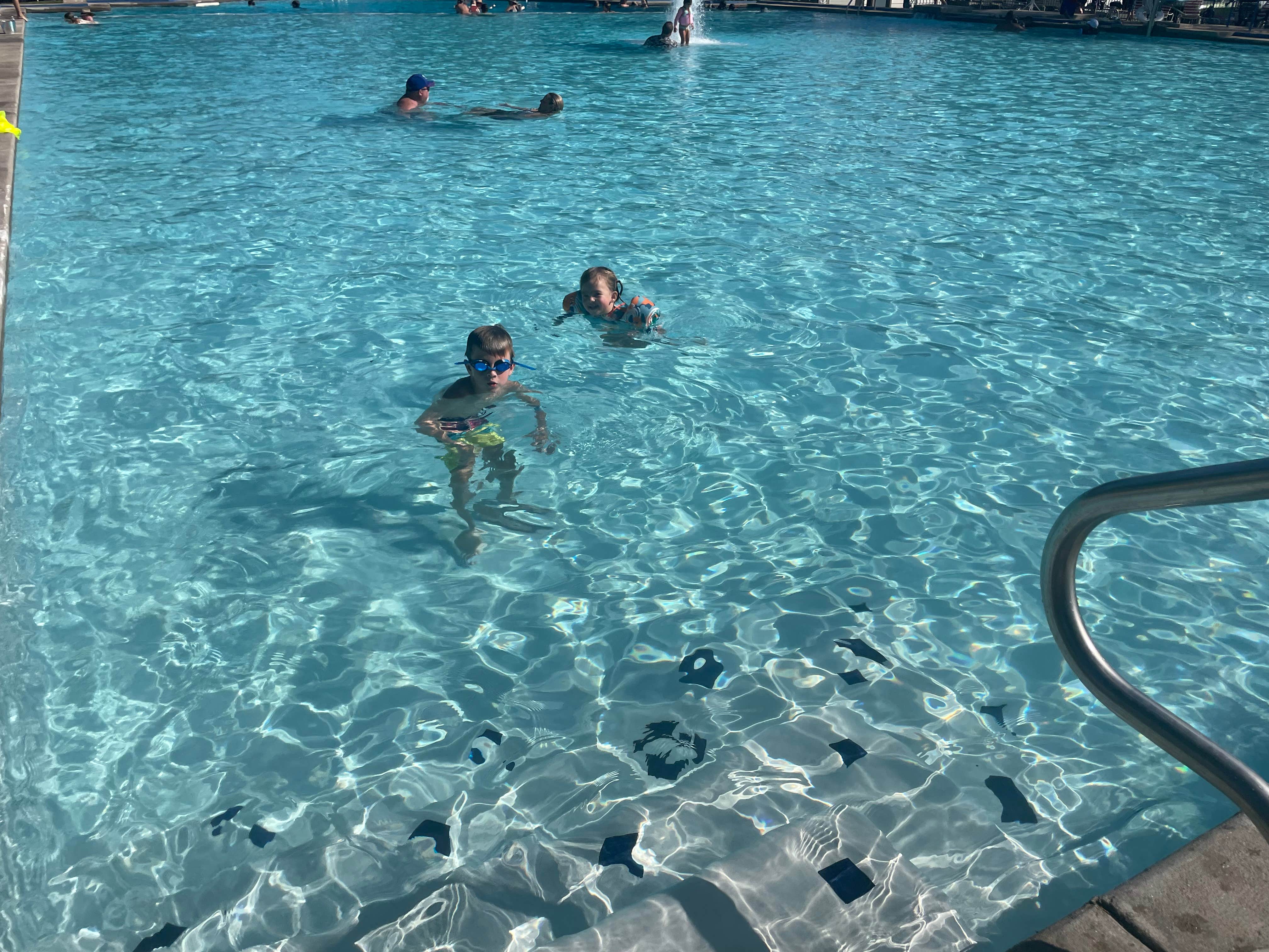 Camping near De Cordova Bend: Oakdale RV Resort & Motorcoach, Glen Rose, Texas