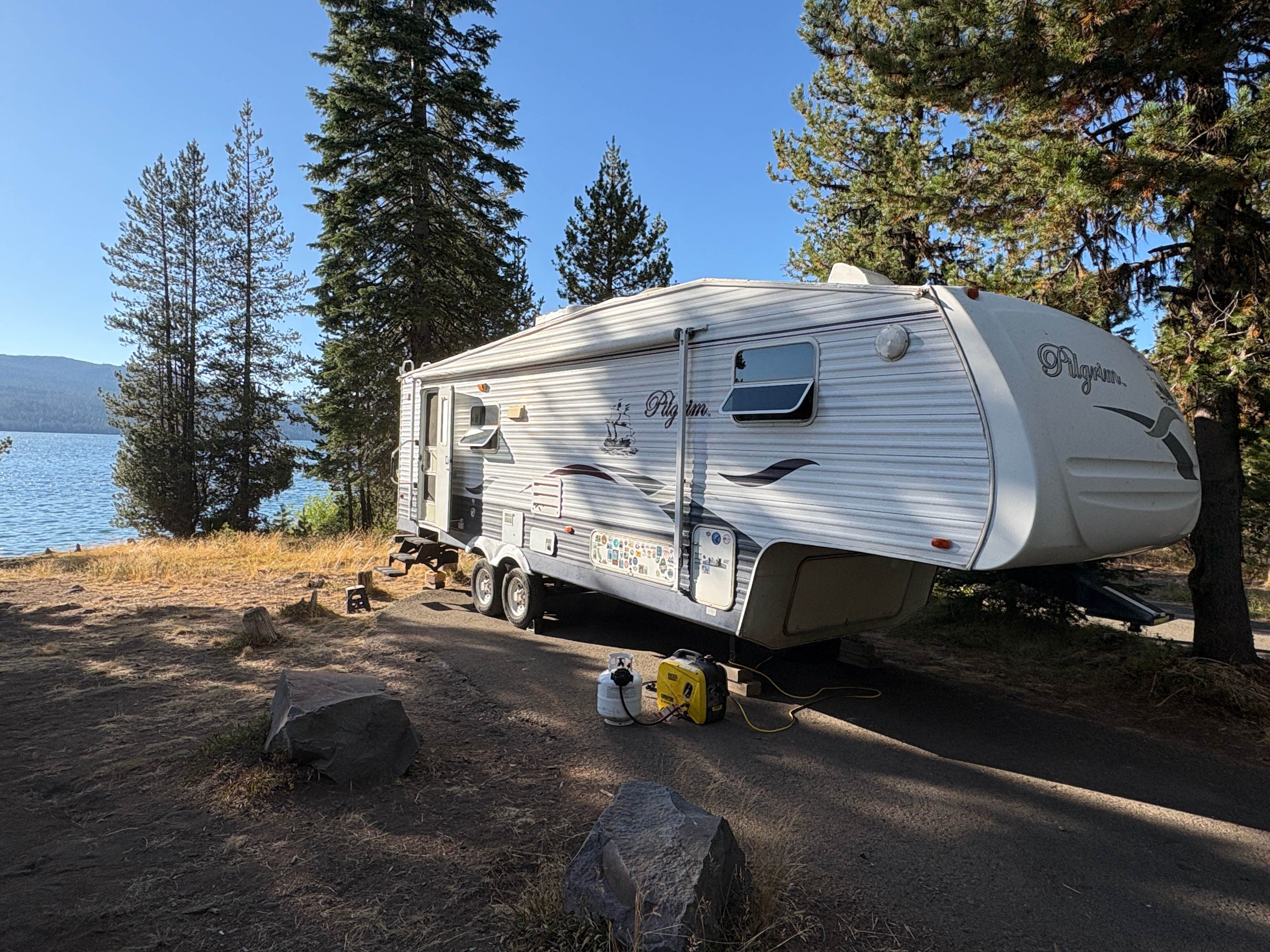 Yvette W.'s photo of rv camping at Diamond Lake near Umpqua National Forest