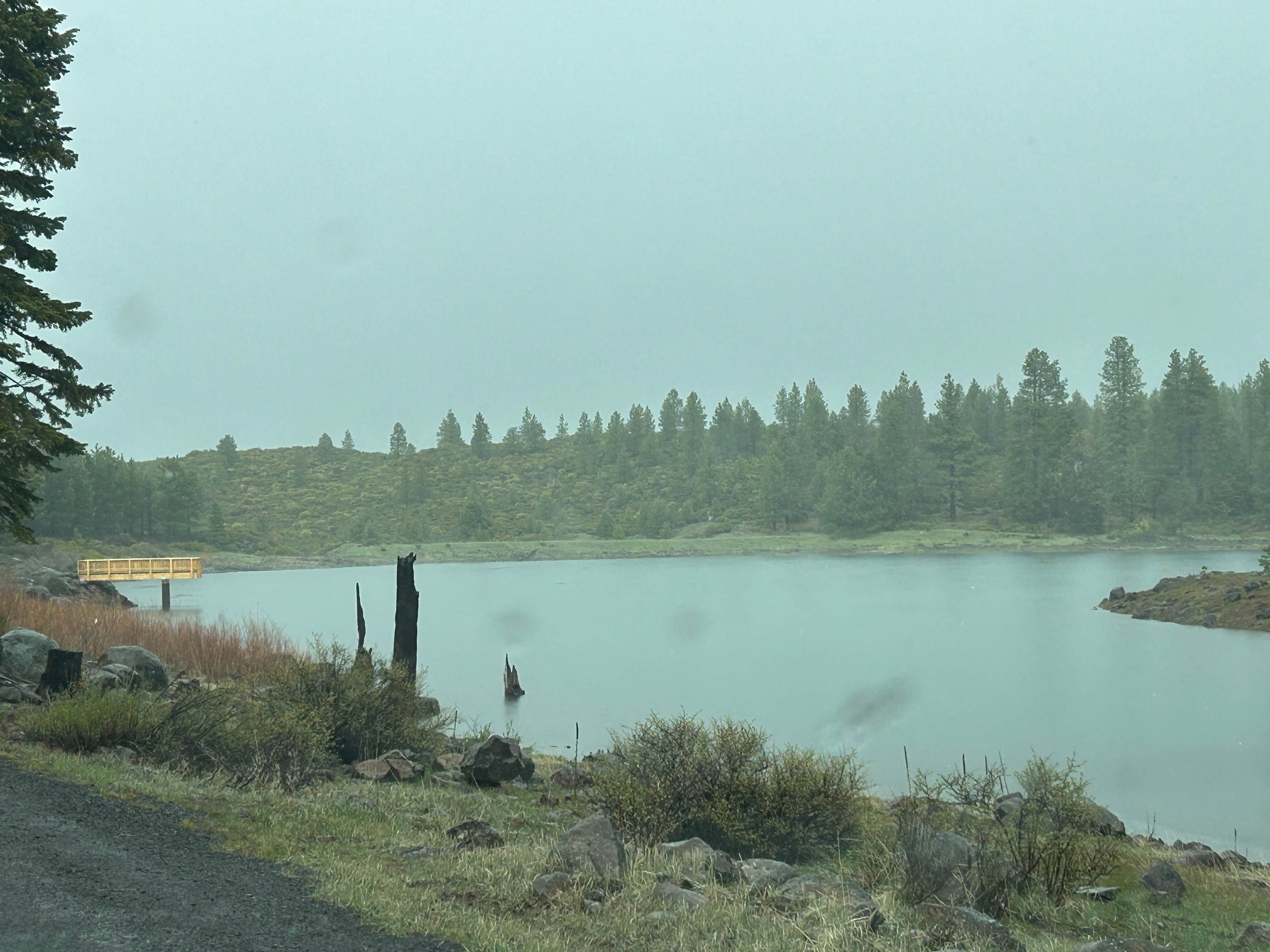 Camping near Drews Creek: Lofton Reservoir, Lakeview, Oregon