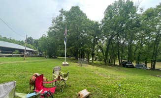 Jess S.'s photo of camping with pets at Patrick’s Point River Camp near Laurel River Lake