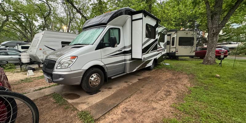 Camper submitted image from Pecan Grove