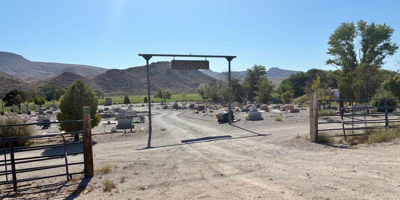 Camper submitted image from Picketts RV Park