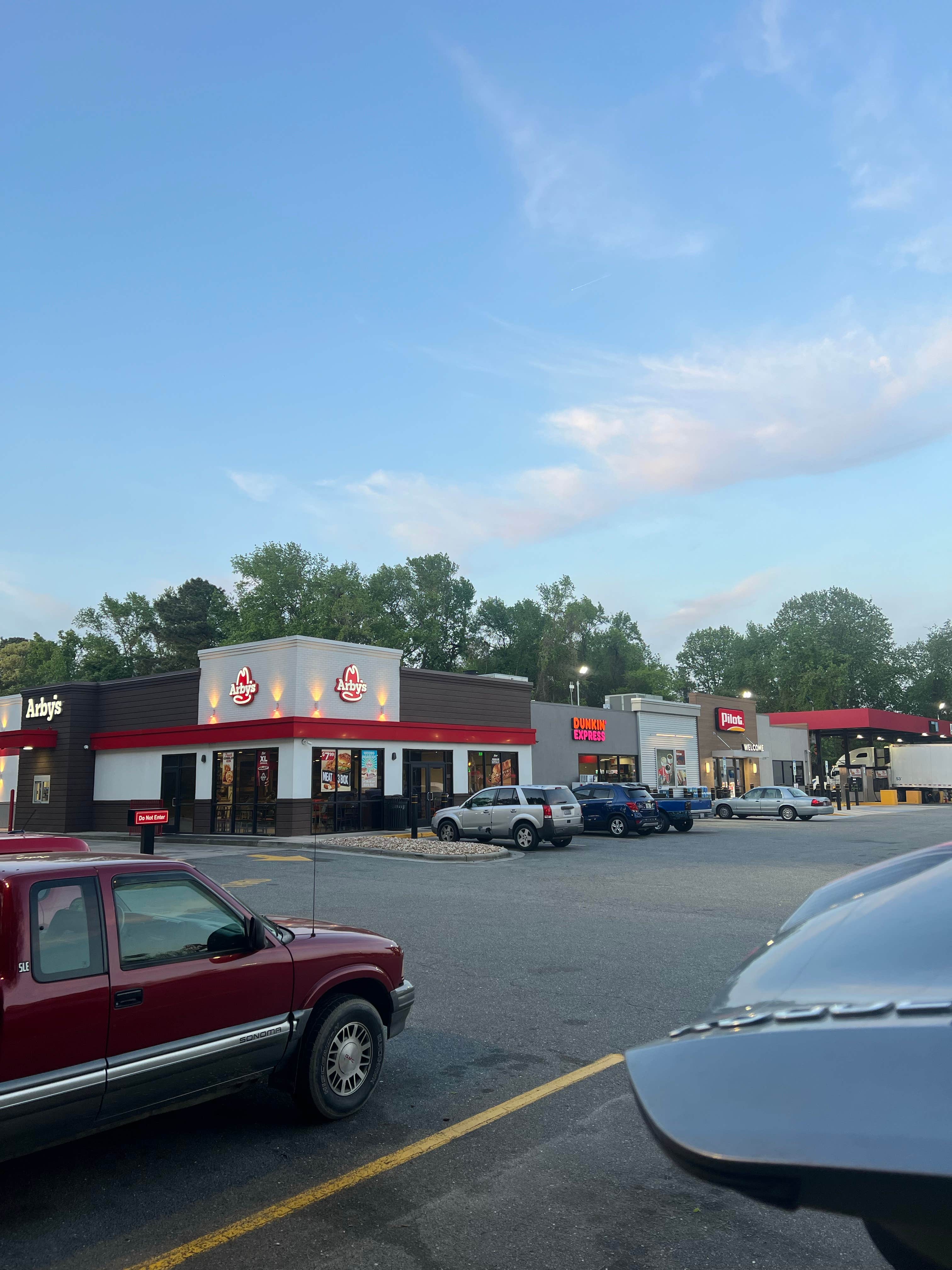 Pilot Travel Center — Warsaw