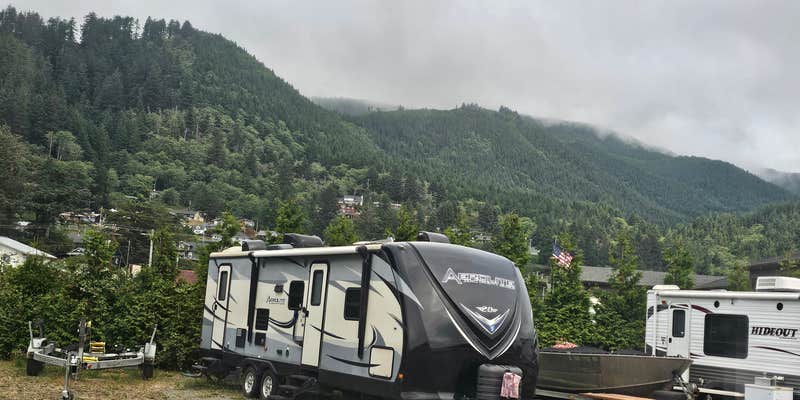 Camper submitted image from Port of Garibaldi RV Park