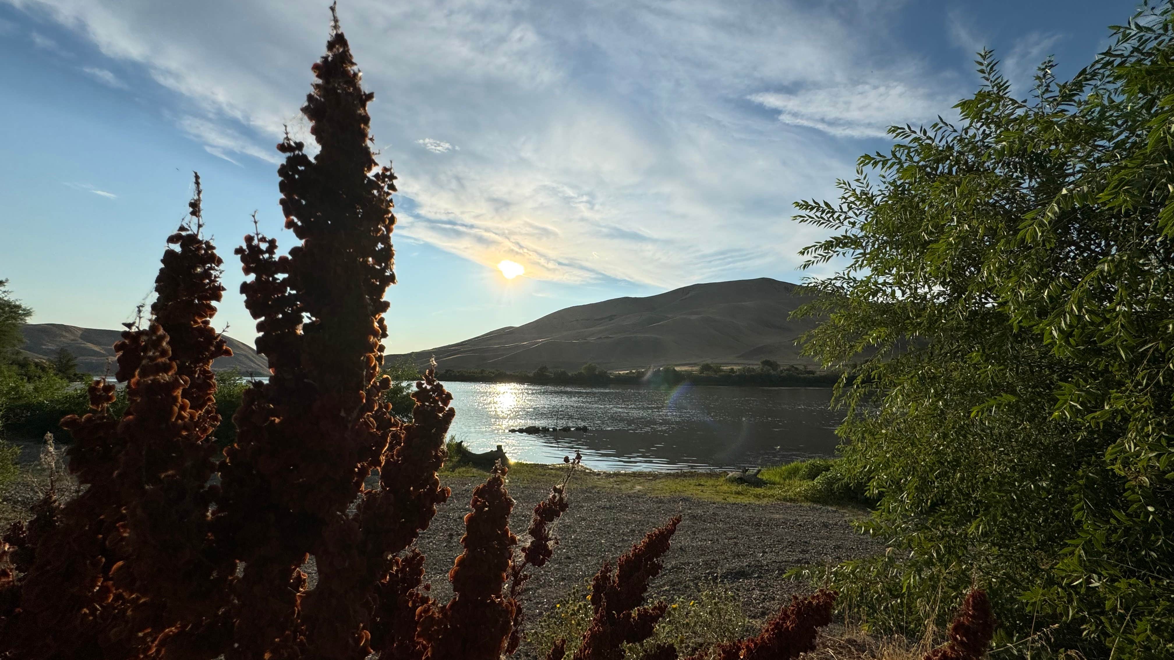 Evan W.'s photo of a dispersed camping area at Oasis Recreation Site near Weiser, ID