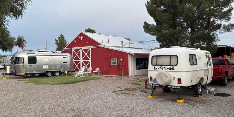Camper submitted image from Red Barn RV Park