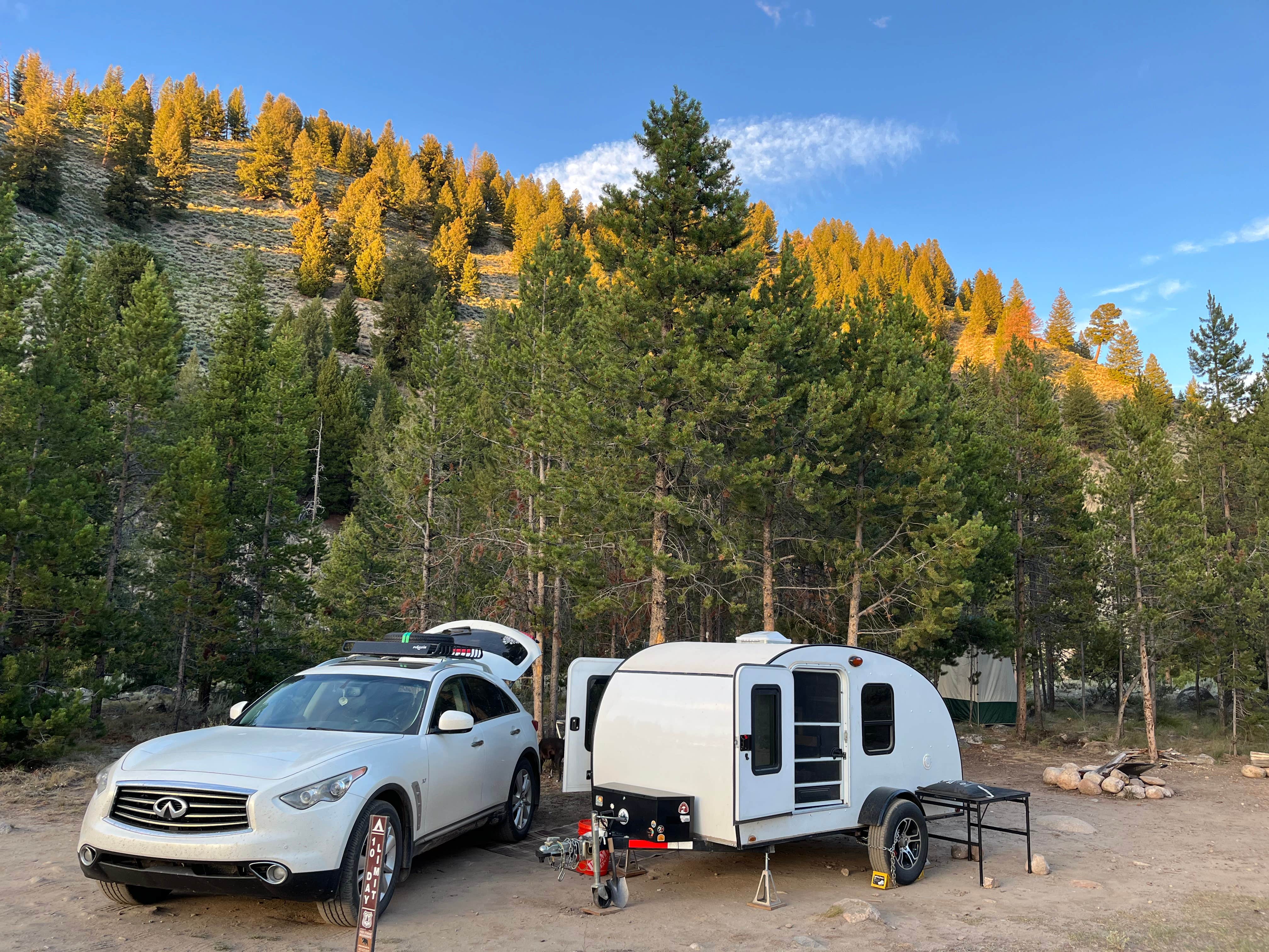 Camping near Mountain View Campground: Redfish Lake Overflow Dispersed, Stanley, Idaho