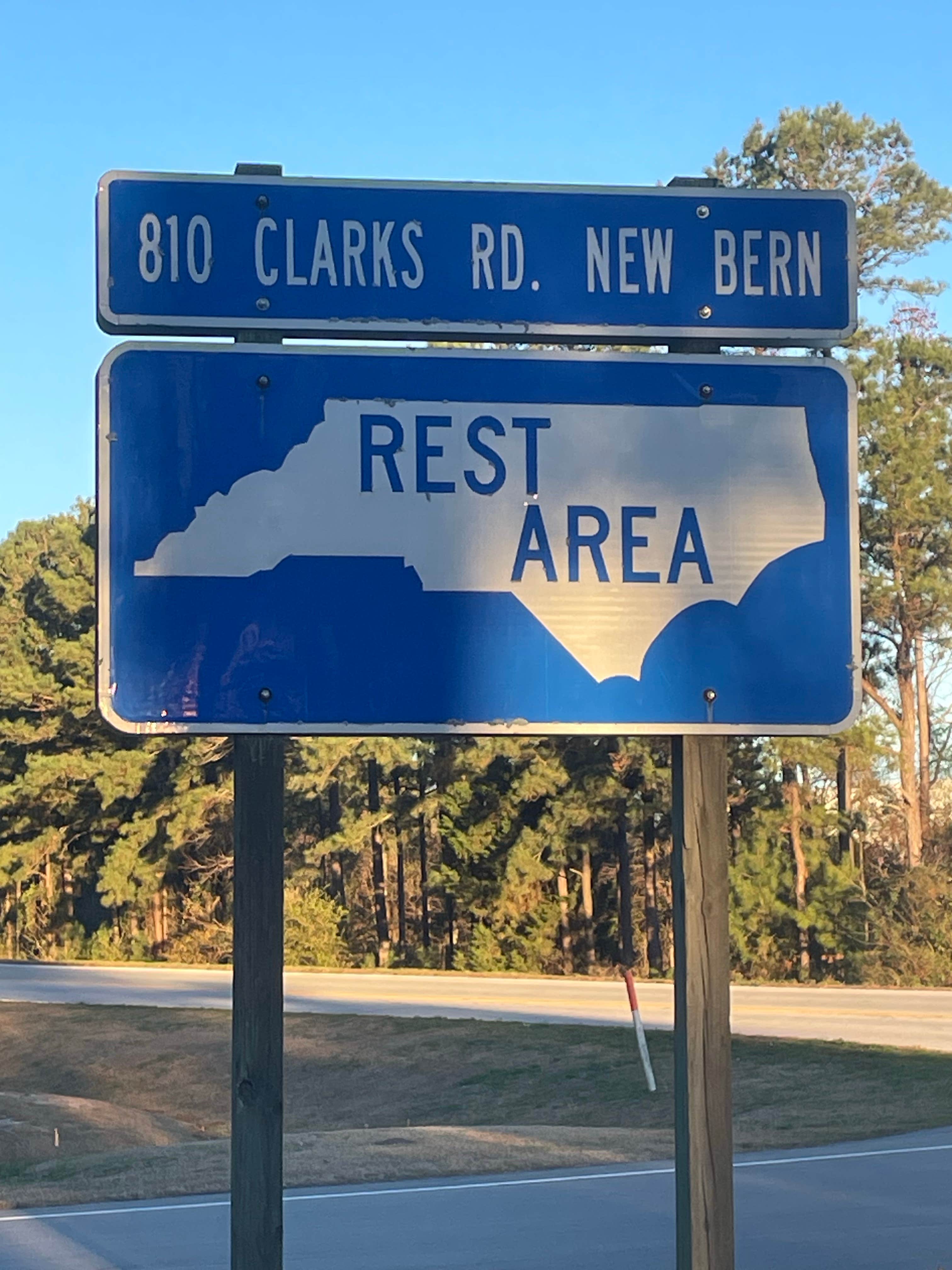 Rest Area - New Bern , NC