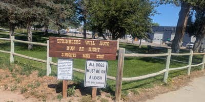 Signs & Maps