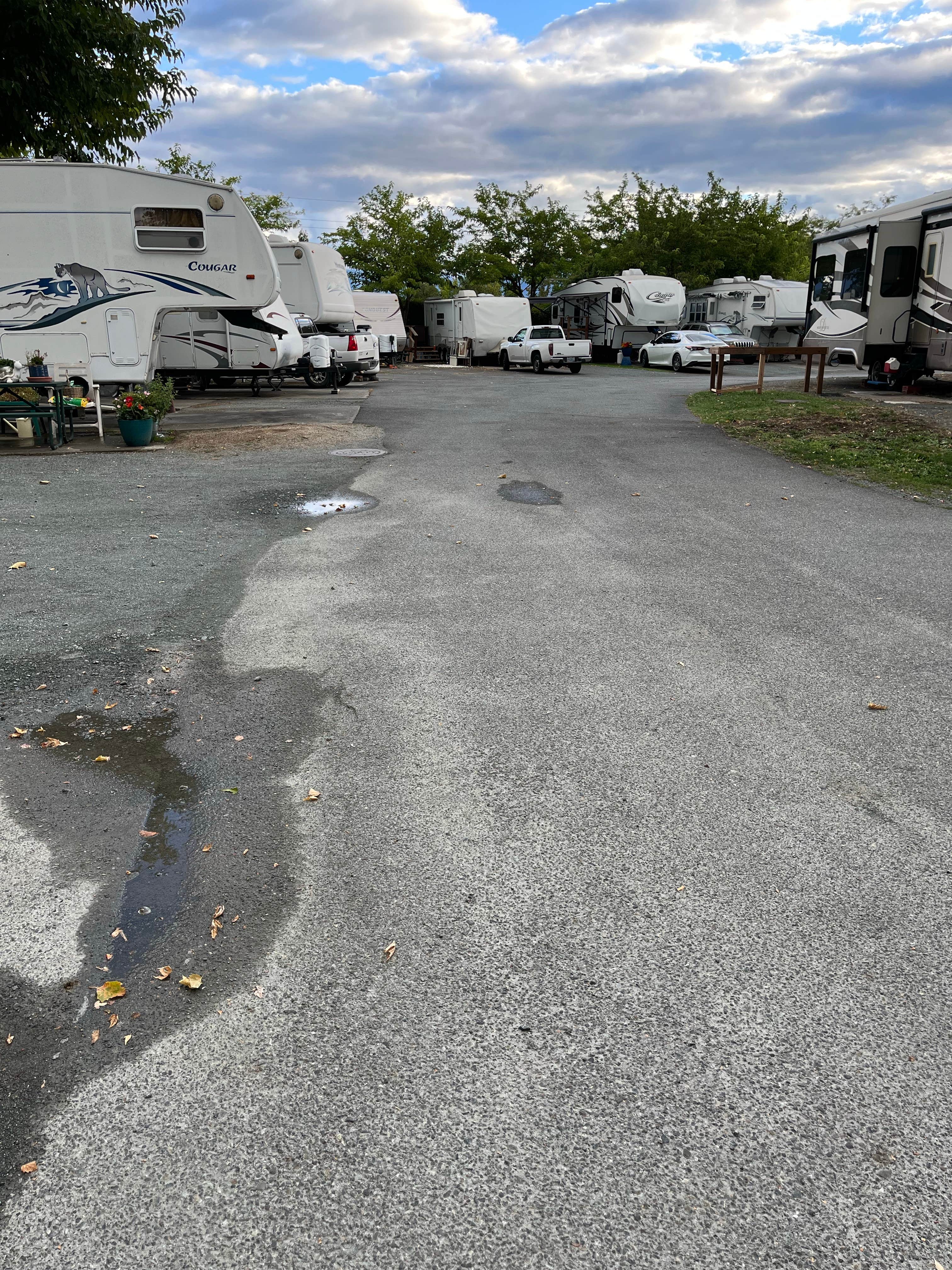 Camping near Twin Pines RV Park: Rogue Valley Overniters, Grants Pass, Oregon