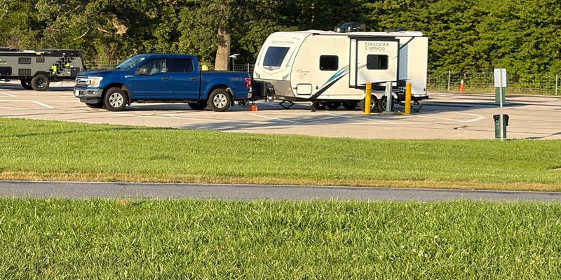 Camper submitted image from Indian Meadow Ohio Turnpike RV Lot