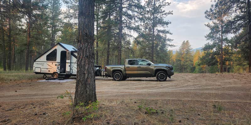 Camper submitted image from Sheldon Mountain Trailhead Camp