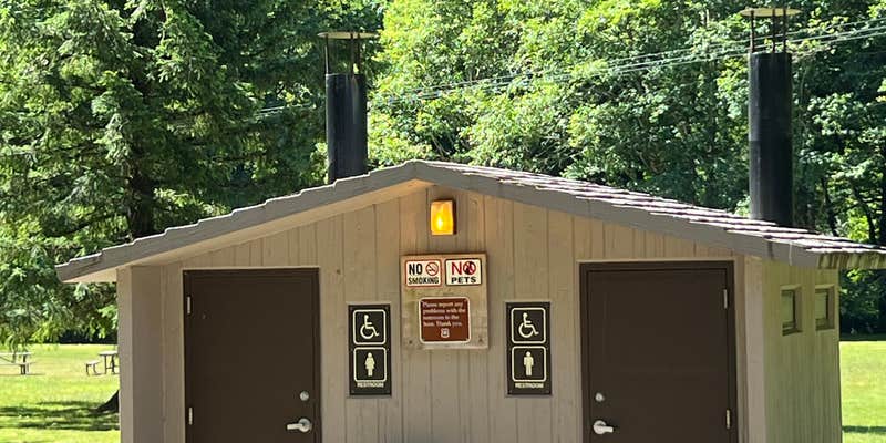 Camper submitted image from Siuslaw National Forest Riveredge Group Campground