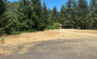 Scot W.'s photo of camping with pets at Skull Creek Campground in Oregon