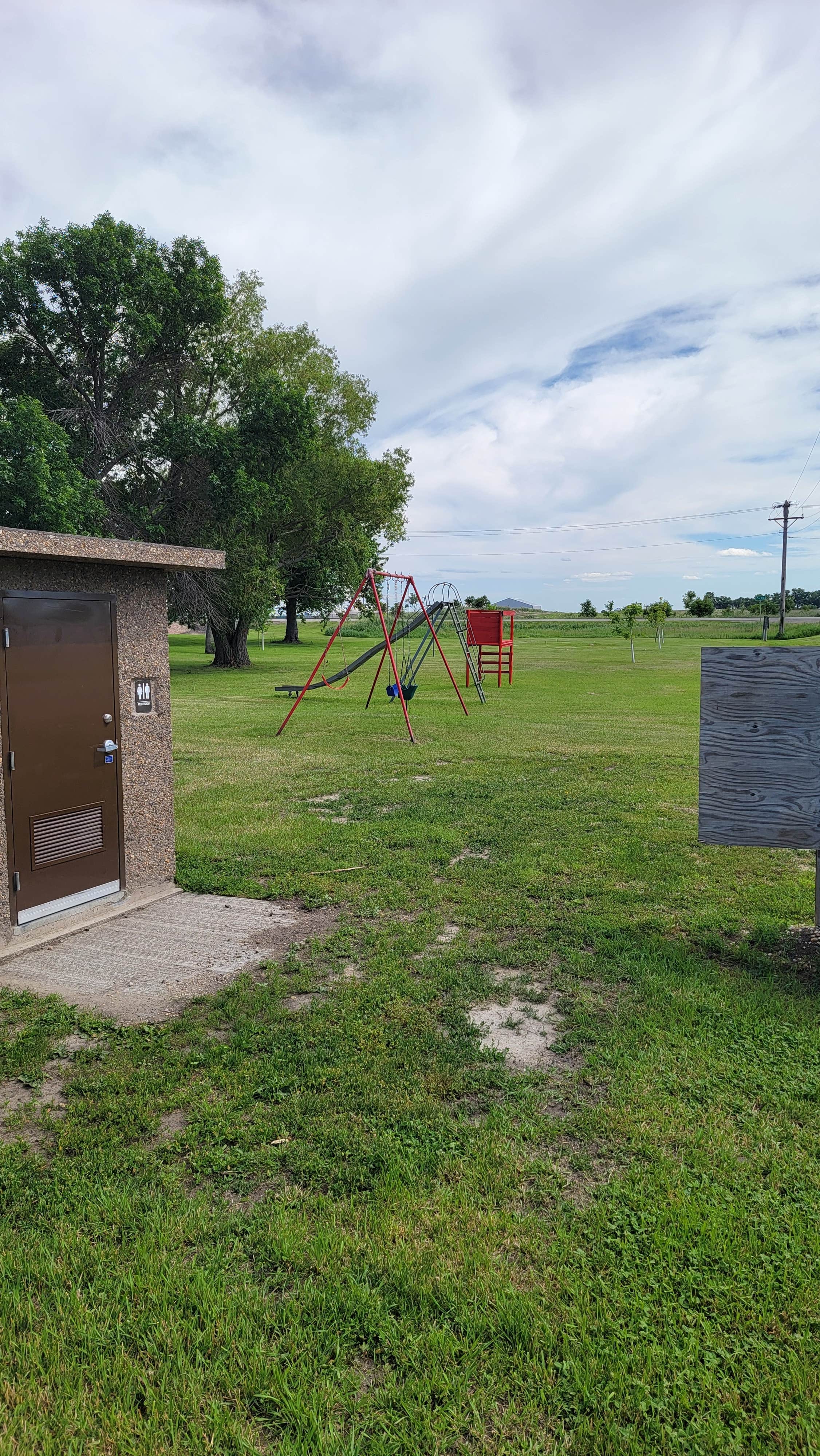 Camper submitted image from Tulare City Park - 3