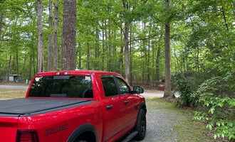Camping near New Hope Overlook Primitive Campground — Jordan Lake State Recreation Area: Spring Hill RV Park, Carrboro, North Carolina