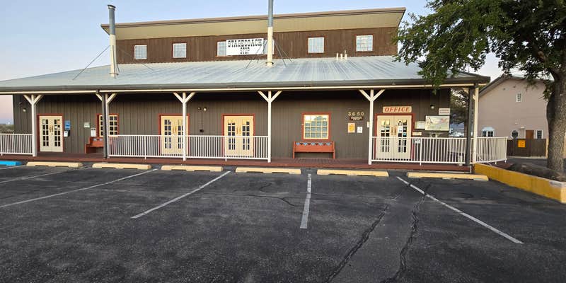 Camper submitted image from Stagecoach Stop RV Park